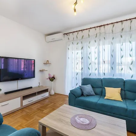 Apartment Magno Mare Pula