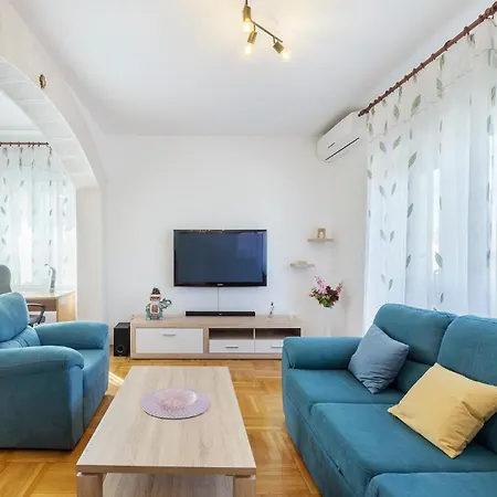 Magno Mare Apartment